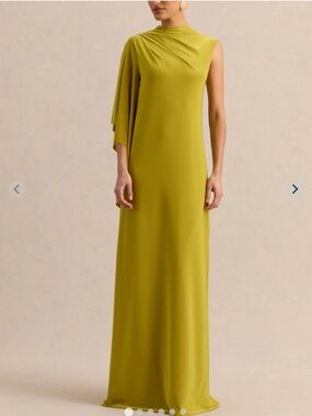 Club London Elegant One-Shoulder Evening Gown in Chartreuse. NEW with tags
